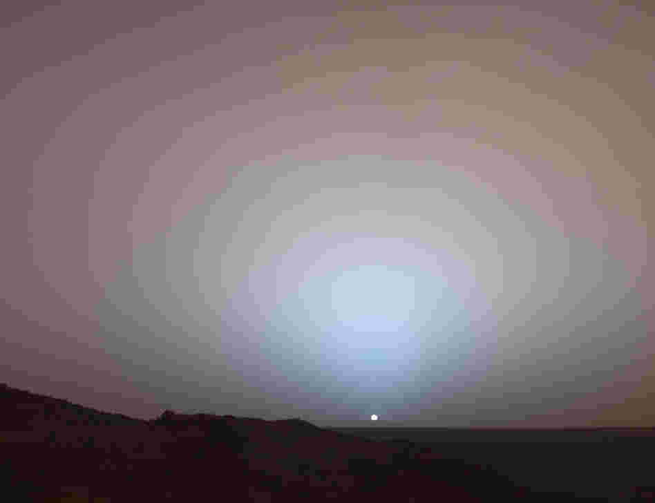 Martian sunset from Gusev Crater.