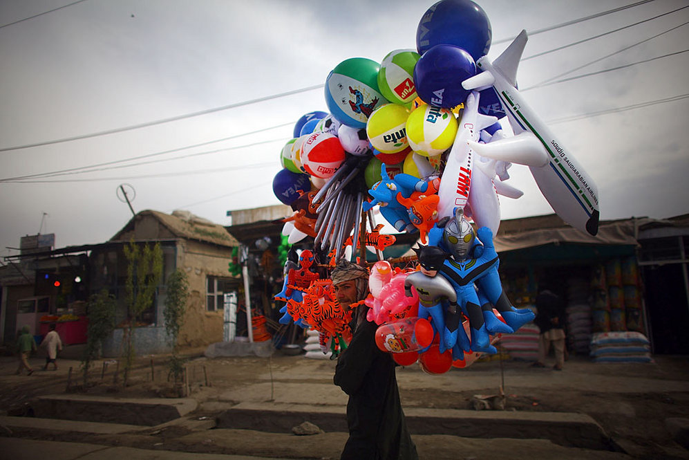 Balloon man