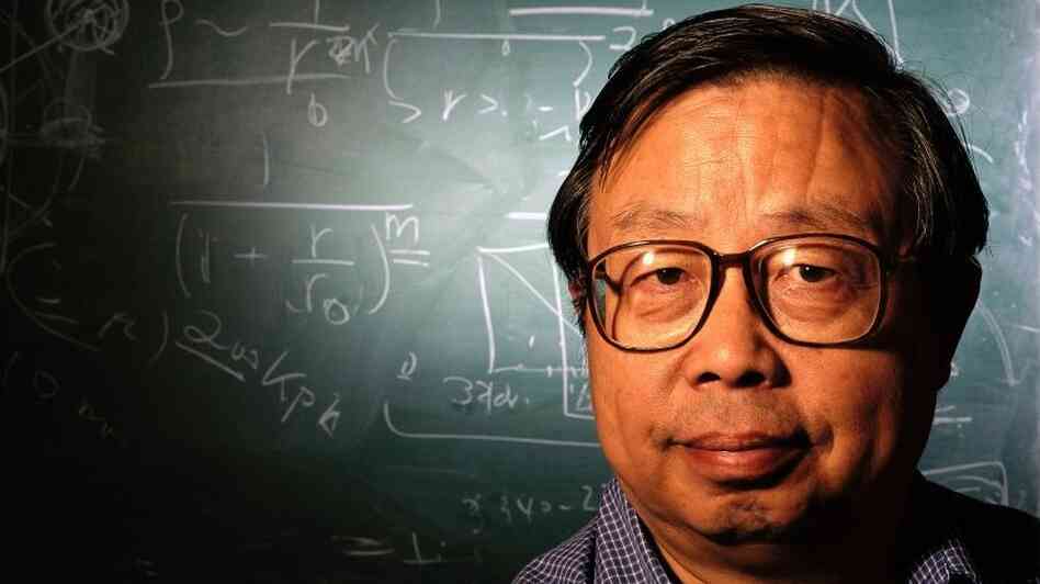 The current case of a prominent Chinese activist seeking U.S. protection has echoes of a similar episode in 1989. Then, physicist Fang Lizhi took refuge at the U.S. Embassy in Beijing. He spent a year there before the U.S. and China reached a deal allowing him to move to the U.S. He died this month in Arizona, at age 76. The current case of a prominent Chinese activist seeking U.S. protection has echoes of a similar episode in 1989. Then, physicist Fang Lizhi took refuge at the U.S. Embassy in Beijing. He spent a year there before the U.S. and China reached a deal allowing him to move to the U.S. He died this month in Arizona, at age 76.