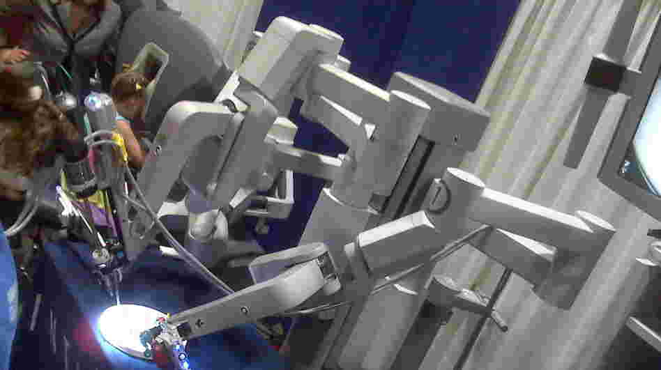 Budding scientists, engineers and doctors lined up to try surgical robots from Intuitive Surgical at a science festival in Washington, D.C., over the weekend.