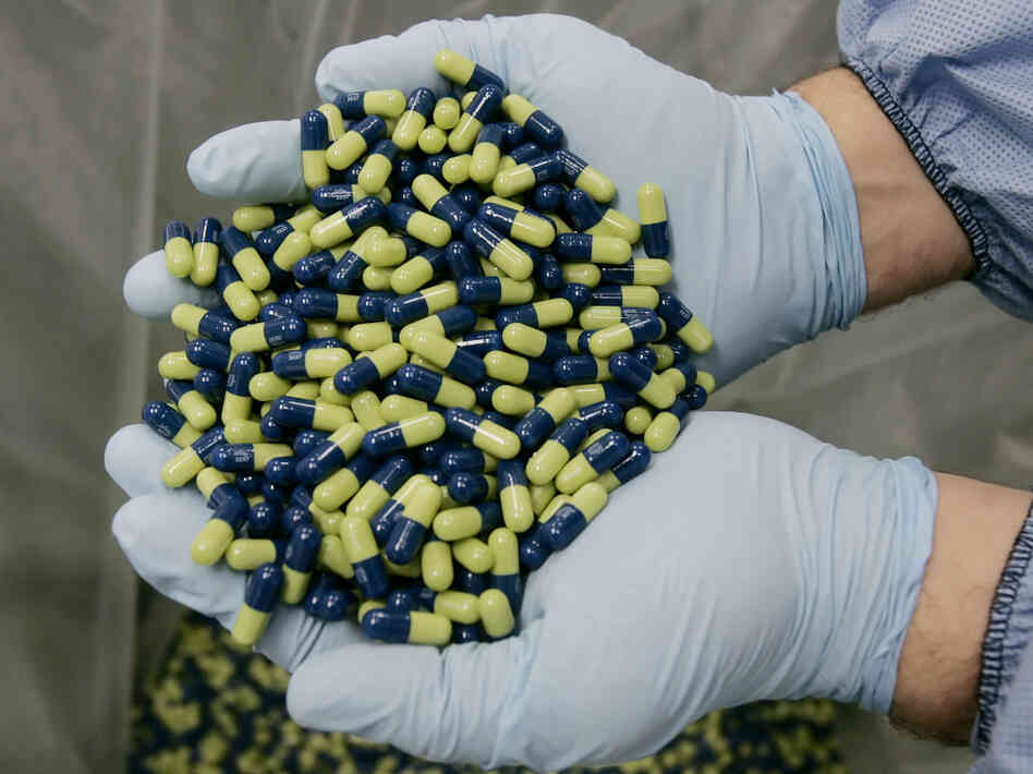 A technician at an Eli Lilly & Co. factory holds capsules of Cymbalta, an antidepressant. A brazen theft at a company warehouse in Connecticut two years ago appears to have been solved. A technician at an Eli Lilly & Co. factory holds capsules of Cymbalta, an antidepressant. A brazen theft at a company warehouse in Connecticut two years ago appears to have been solved.