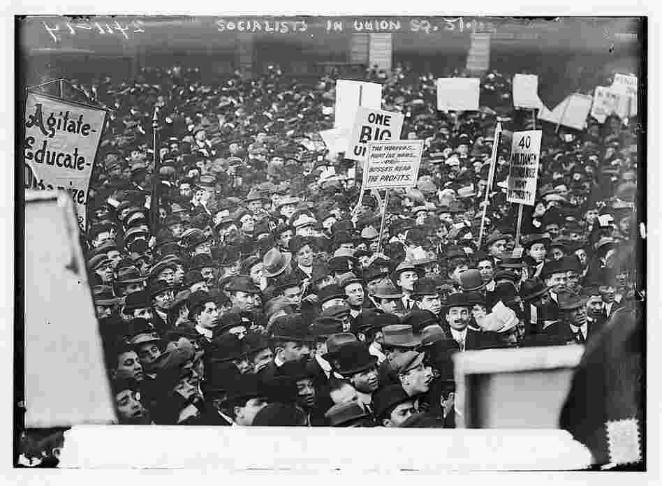 Socialists in Union Square, New York, May 1912