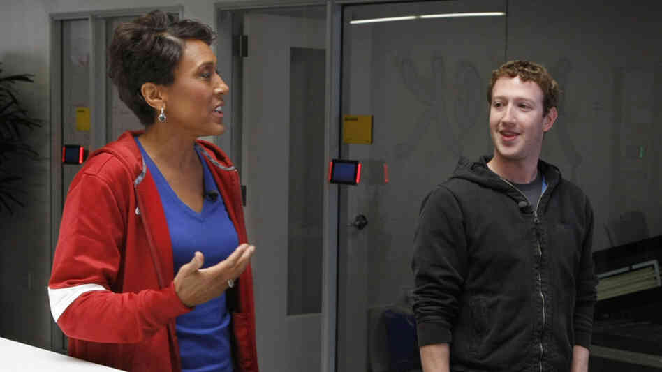 Robin Roberts of Good Morning America talks with Facebook founder and CEO Mark Zuckerberg about Facebook's new tool that lets users share their organ donor status. Robin Roberts of Good Morning America talks with Facebook founder and CEO Mark Zuckerberg about Facebook's new tool that lets users share their organ donor status.