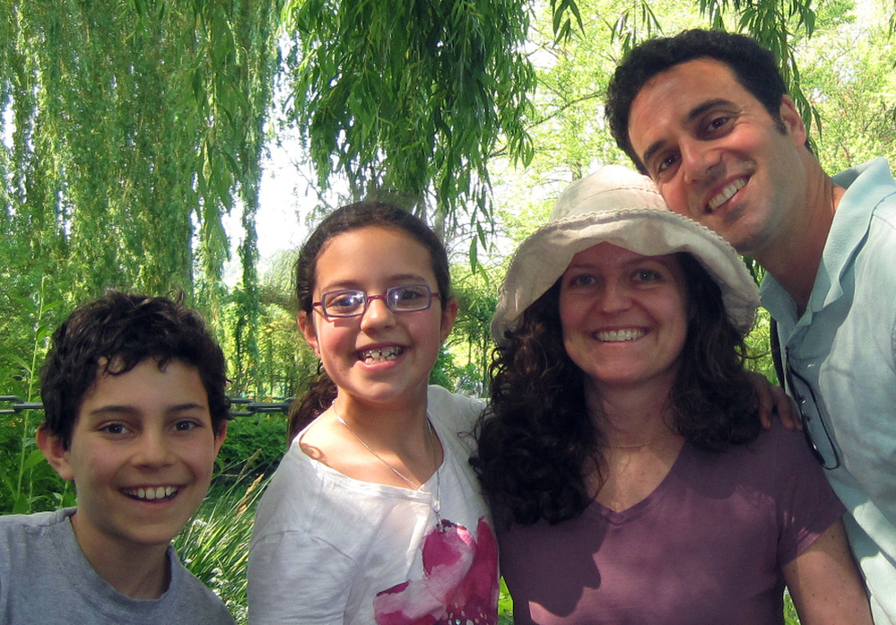 (R-L) Jeremy Sussman and his wife Becky, along with their two children Gabby and Sammy. The couple met 22 years ago when a friend suggested they meet.