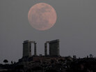 The "supermoon" over Athens Saturday night. The "supermoon" over Athens Saturday night.