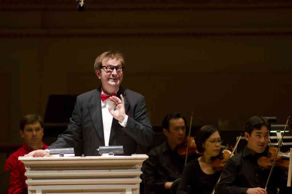 Throughout the piece, Svetlov was a quick-change artist who darted in and out of various costumes to play different roles. 