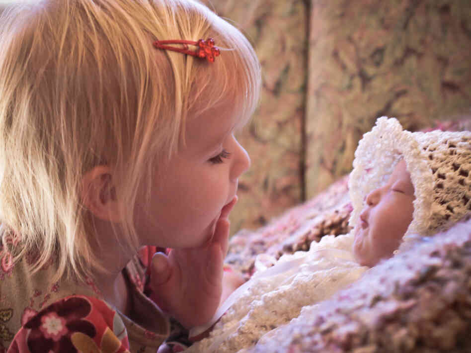 Kelle Hampton's daughter, Lainey, loved her little sister, Nella, before she even met her.