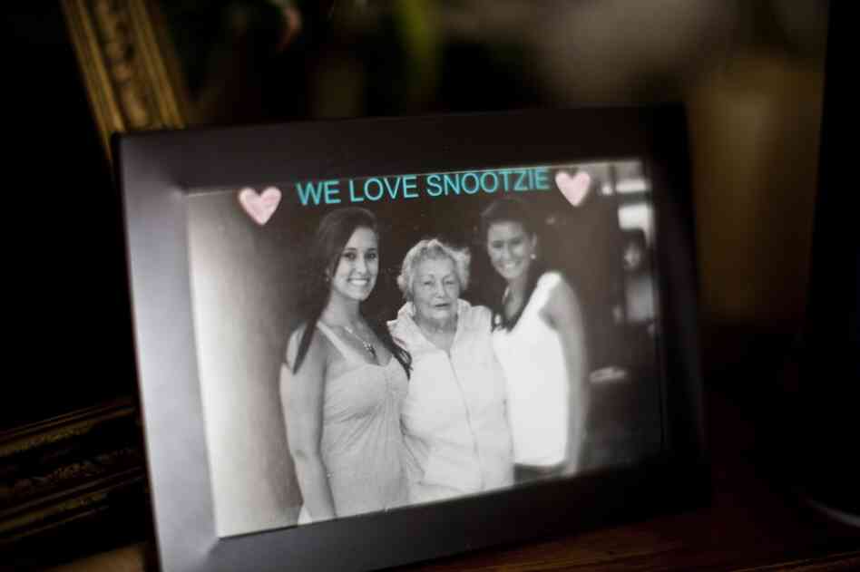 A younger AnnaBelle smiles with her great-granddaughters Chelsea (left) and Carley (right).