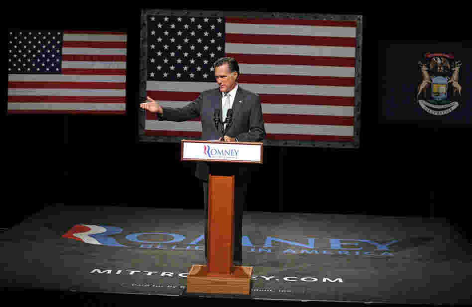 Mitt Romney praised Bill Clinton as an enlightened centrist Democrat for reforming welfare and other polices and attacked President Obama as a big-government liberal.