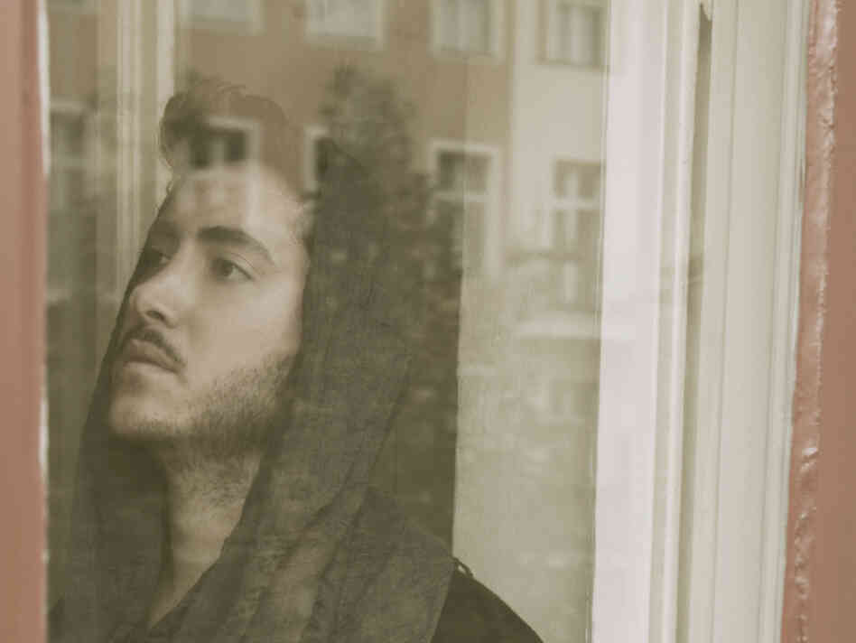 The producer blends traditional Iranian textures to and modern sounds to create a musical landscape. The producer blends traditional Iranian textures to and modern sounds to create a musical landscape.