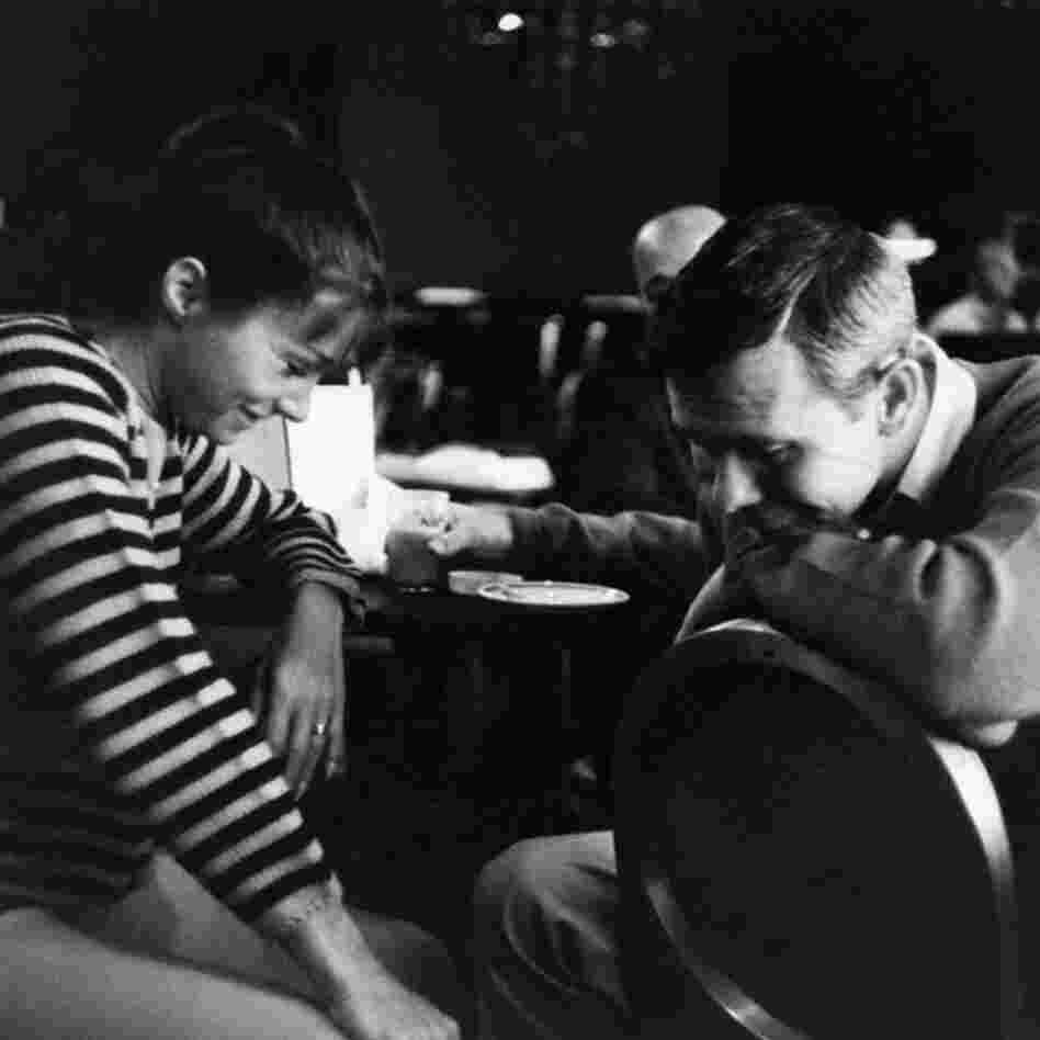 Joanne and Johnny Carson / Las Vegas rehearsal, 1967 Joanne and Johnny Carson / Las Vegas rehearsal, 1967