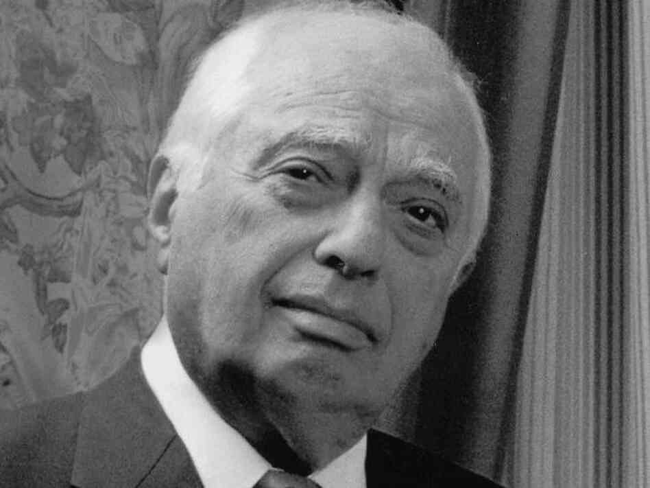 Bernard Lewis is also the author of the best-selling What Went Wrong?