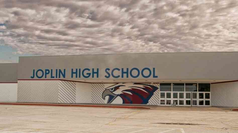 A local mall was renovated for Joplin High School students.