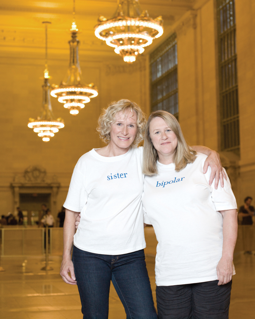 Actress Glenn Close and her sister Jessie, who was diagnosed with bipolar disorder in her late 40s.