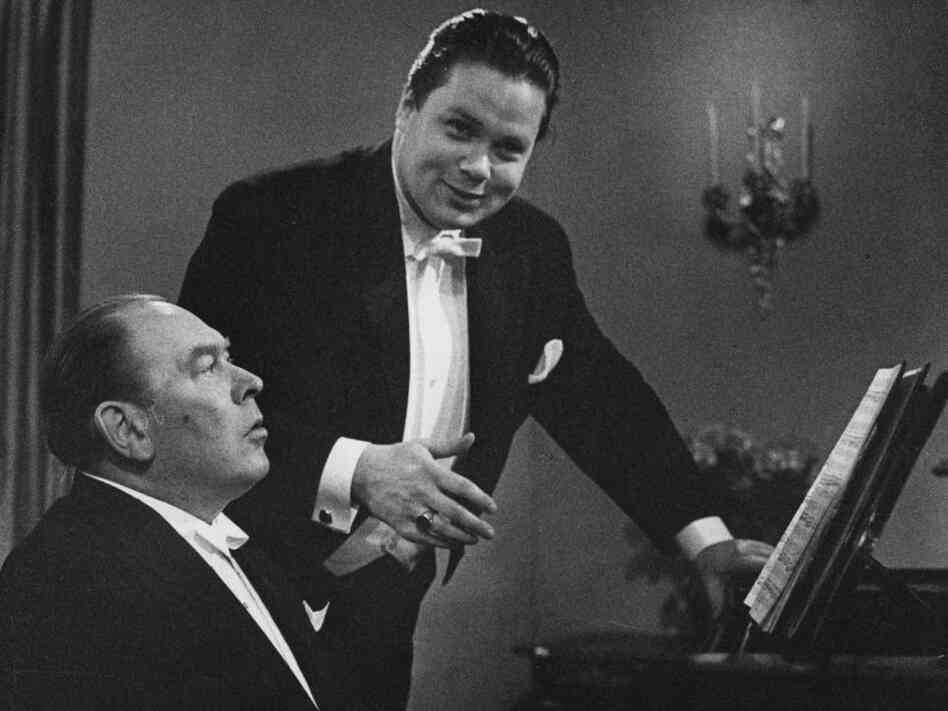 Baritone Dietrich Fischer-Dieskau and pianist Gerald Moore in an undated recital rehearsal.