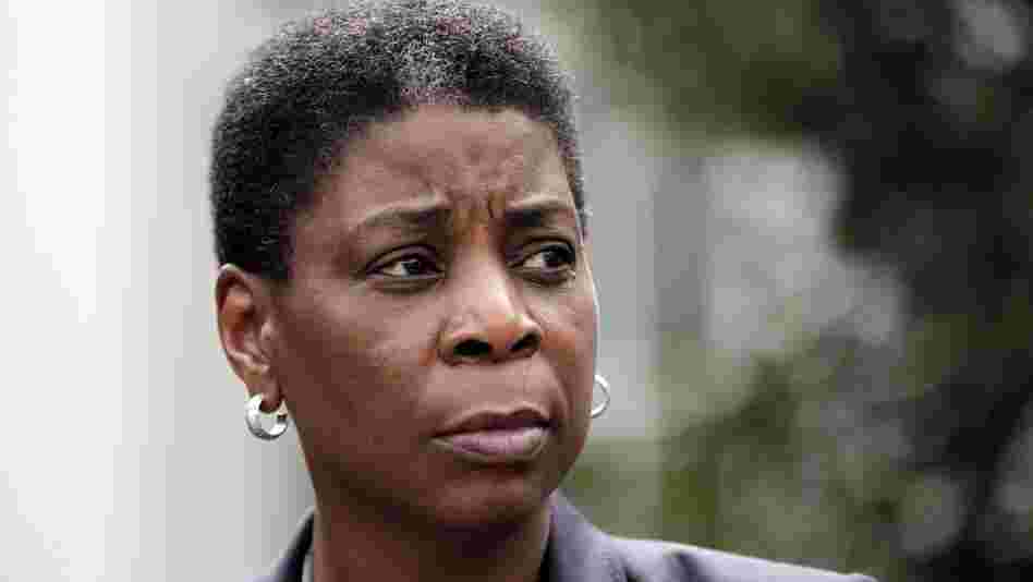 Xerox CEO Ursula Burns began her career with the company in 1980 as a summer intern. In 2009, she became the first African-American woman to lead a Fortune 500 company. Xerox CEO Ursula Burns began her career with the company in 1980 as a summer intern. In 2009, she became the first African-American woman to lead a Fortune 500 company.