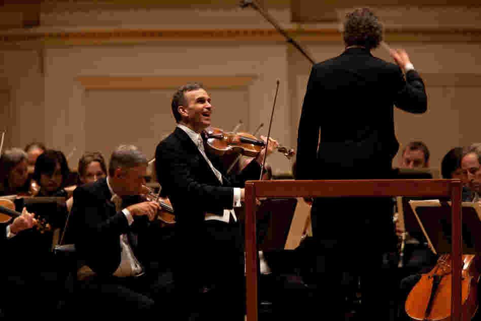 The amiable Shaham often flashed a smile whenever he finished a phrase of the Brahms concerto. 