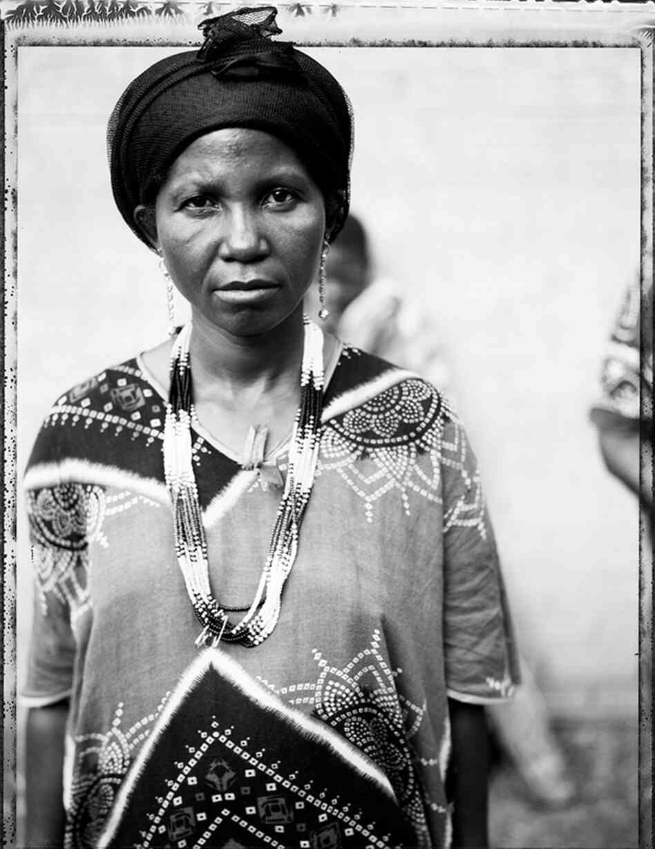 Young Somali Bantu Woman, 2006
