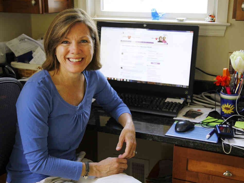 Katherine Leon says she spends up to 12 hours a day  online interacting with others who share her rare heart condition.