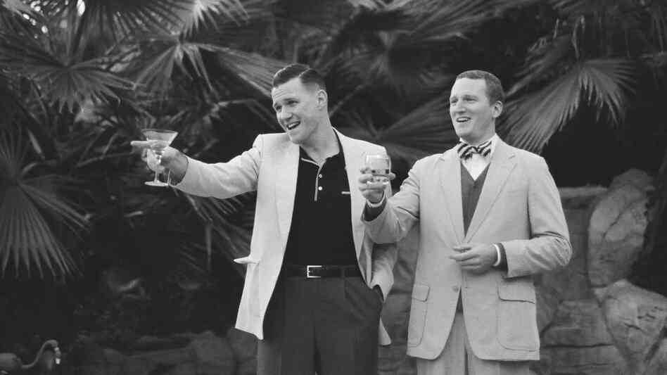 Two Man Gentlemen Band.