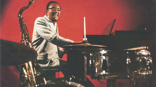 Gerald Wiggins on the cover of Wiggin' Out.