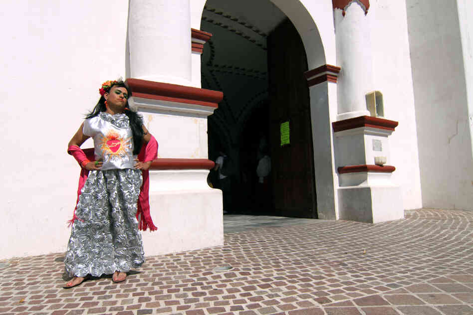 This photo series by Neil Rivas documents the journey of artist Alex Hernandez as he participates in "Vela de las Intrepidas" — or "Vigil of the Intrepids" — a festival celebrating the "muxe" culture.