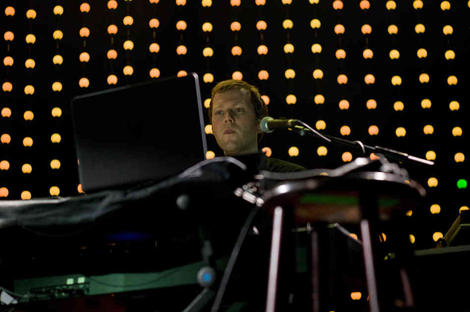 Regina Spektor was joined by keyboardist Brad Whiteley to perform stripped-down versions of her songs.