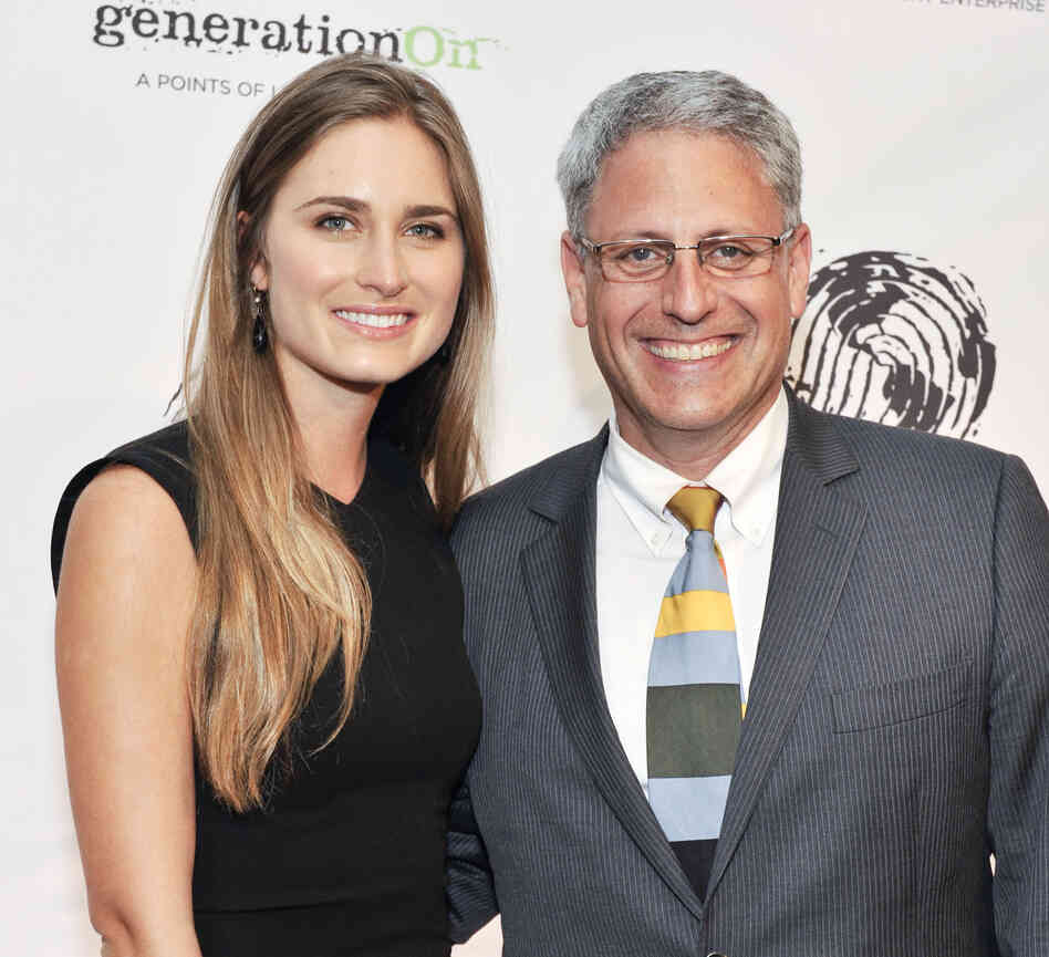 Lauren Bush Lauren and Gary Knell were both honored at GenerationOn's Annual Benefit. Lauren Bush Lauren and Gary Knell were both honored at GenerationOn's Annual Benefit.
