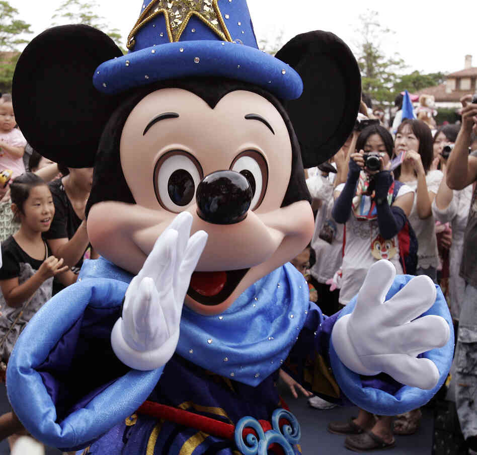 Mickey thinks kids should eat better.