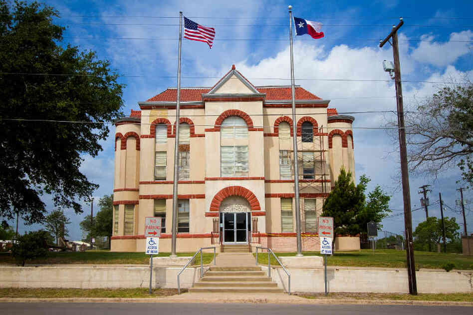 Karnes County Courthouse is one of scores of historic courthouses in Texas that are in disrepair due to inadequate funding and maintenance.
