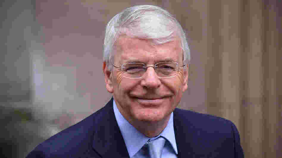 Former British Prime Minister John Major arrives to give evidence at the Leveson Inquiry into media ethics at the High Court in London, on Tuesday.