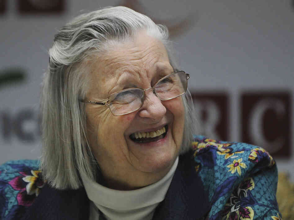 Elinor Ostrom in January 2011. Elinor Ostrom in January 2011.