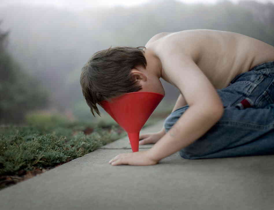 Photos from the series Echolilia