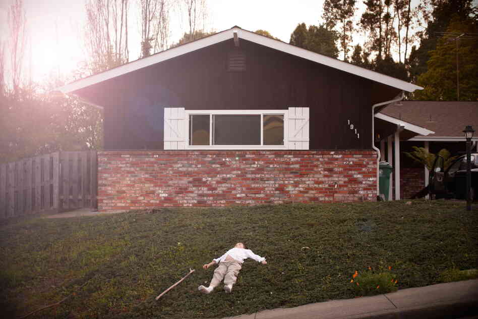 Photos from the series Echolilia