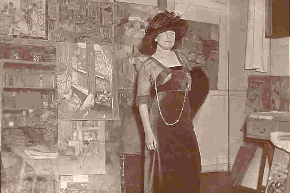 Lucy Hessel was the wife of Vuillard's close friend Jos Hessel, a noted art dealer. She was also Vuillard's friend, muse and lover. She is shown here in Vuillard's studio, on Boulevard Malesherbes in 1911.