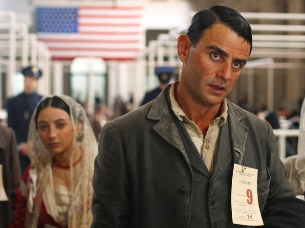 Salvatore Mancuso (Vincenzo Amato) arrives at Ellis Island with his family in Golden Door.