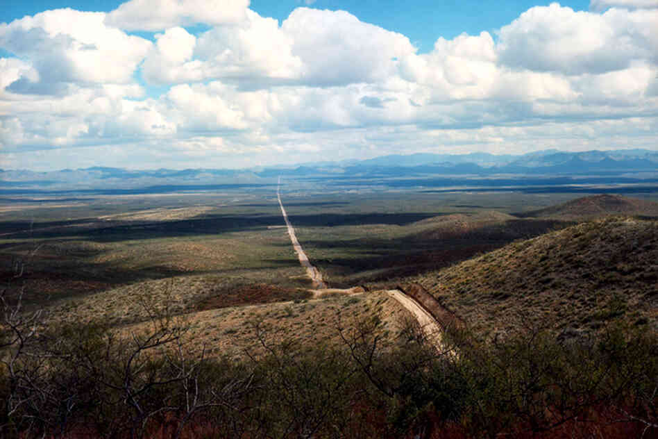 Border road east, Douglas, Ariz., 2010