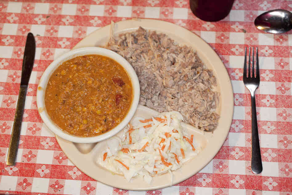Harold's BBQ restaurant, 2011