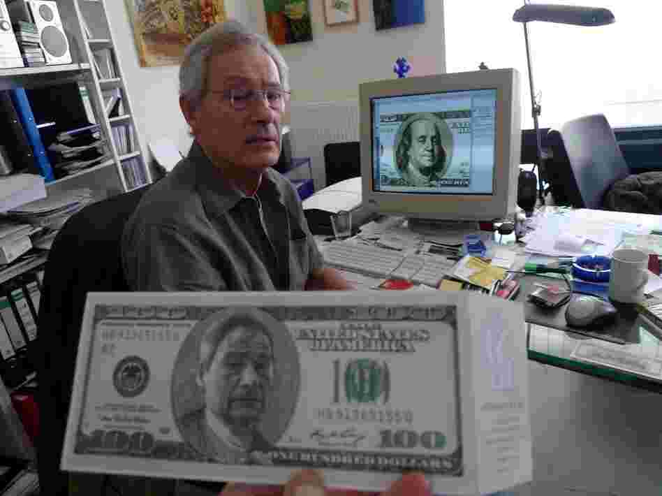 Hans-Jurgen Kuhl featured his face on bills as an announcement for an art show.