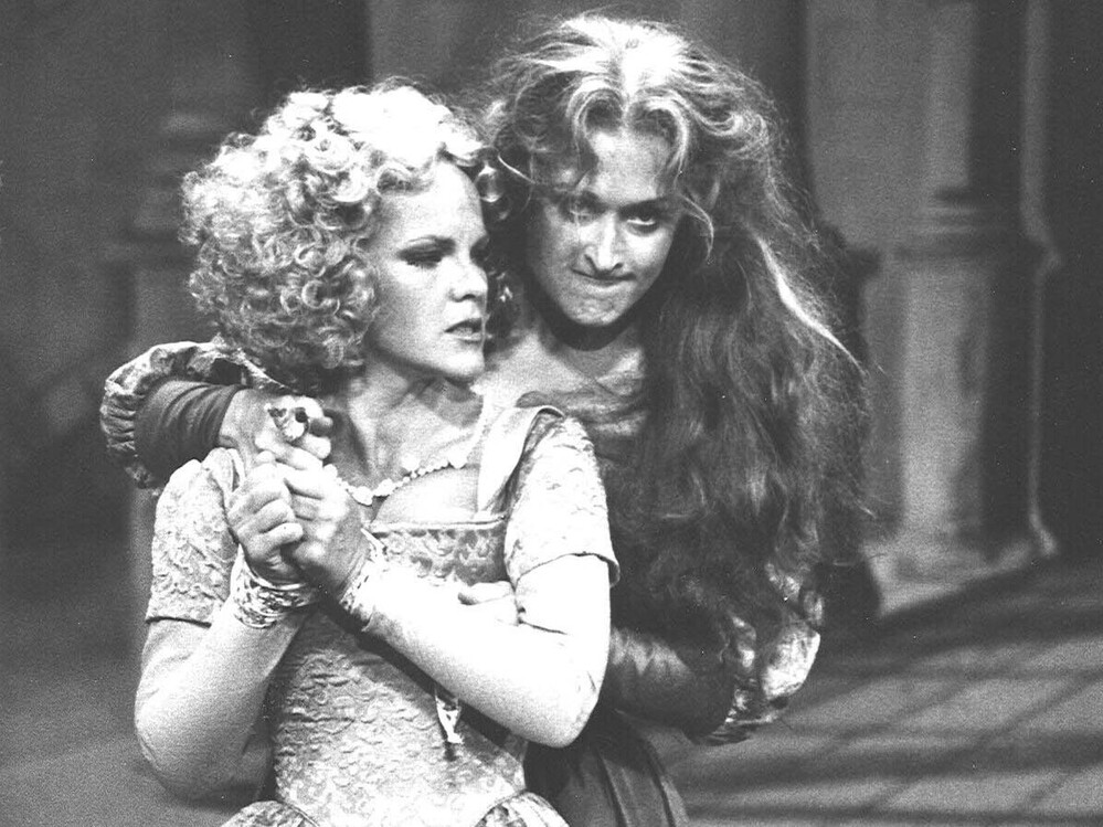 Deborah Rush and Meryl Streep in the 1978 Shakespeare in the Park production of The Taming of the Shrew. Streep did a reading of Romeo and Juliet with Kline on June 18, to mark the Delacorte's 50th anniversary.