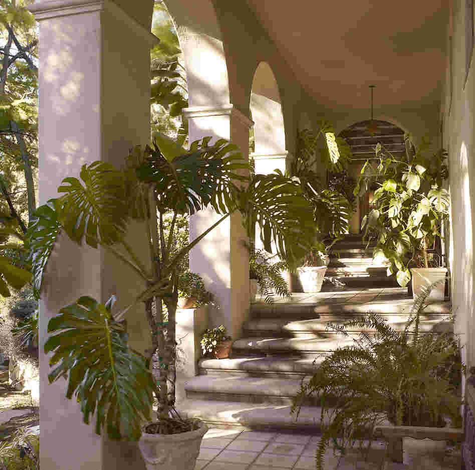 The Degnan residence was built as a weekend retreat in La Canada Flintridge — a Los Angeles suburb reachable by freeway in 40 minutes (in light traffic) today, but that took a couple of hours' drive in 1927, before major freeway construction began in Southern California. This Spanish Colonial Revival home was Williams' first commission as an independent practitioner.