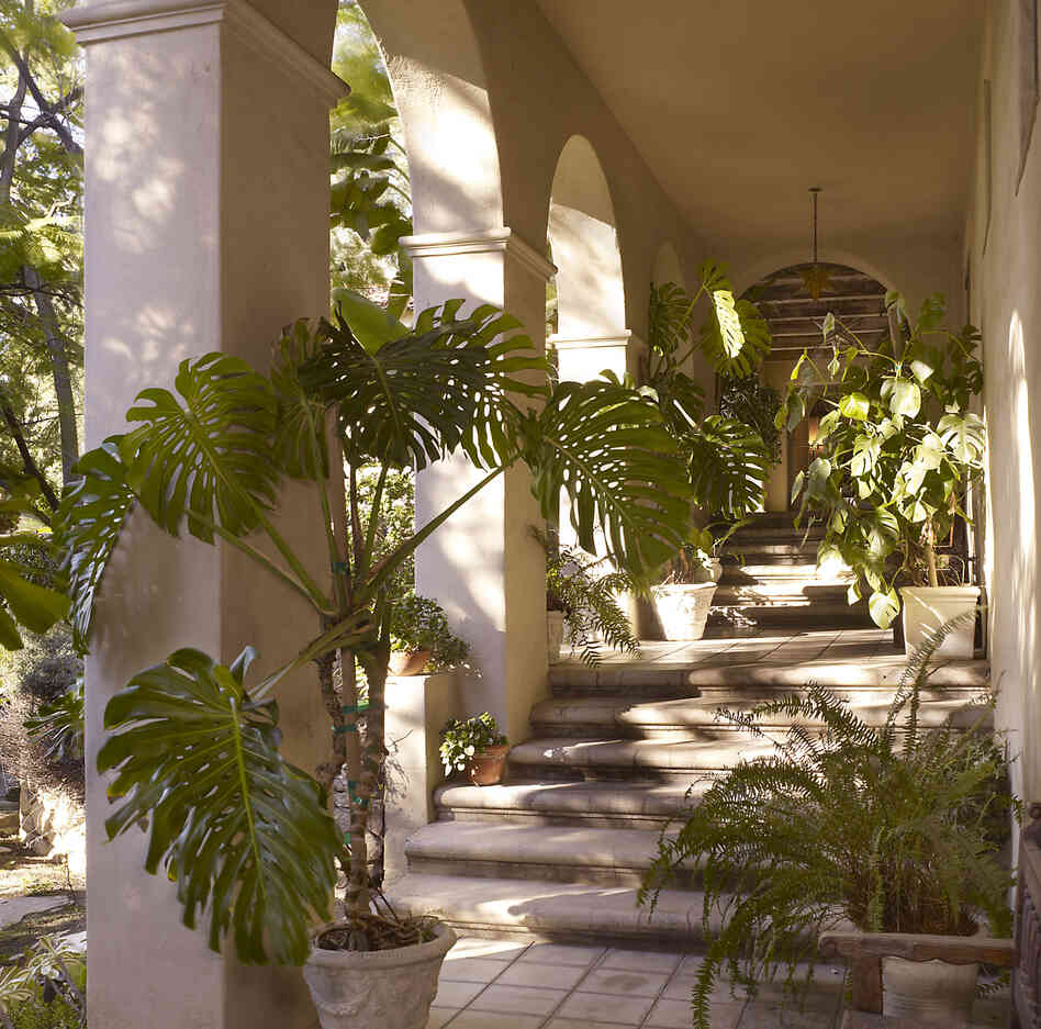 The Degnan residence was built as a weekend retreat in La Canada Flintridge — a Los Angeles suburb reachable by freeway in 40 minutes (in light traffic) today, but that took a couple of hours' drive in 1927, before major freeway construction began in Southern California. This Spanish Colonial Revival home was Williams' first commission as an independent practitioner.
