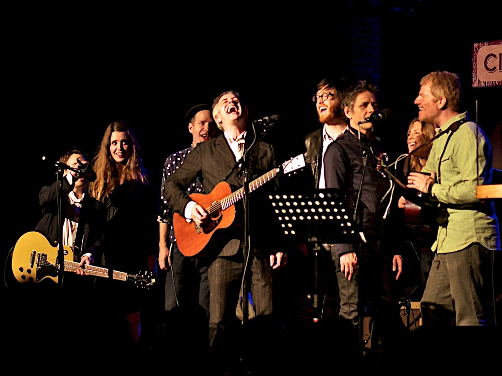 This week's Cabinet of Wonders lineup sing "Religious Experience" to close the show.