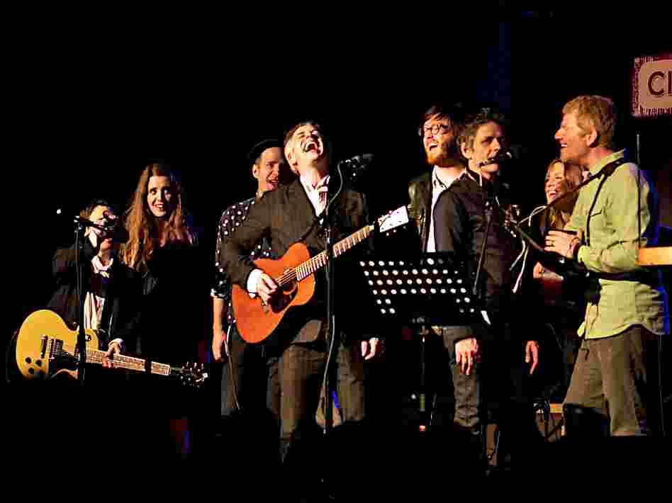 This week's Cabinet of Wonders lineup sing "Religious Experience" to close the show.