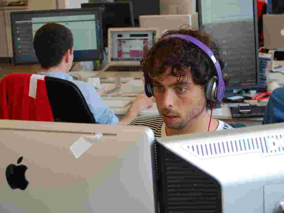 Matt Stopera, a senior editor at BuzzFeed combs the Internet for potentially viral content.