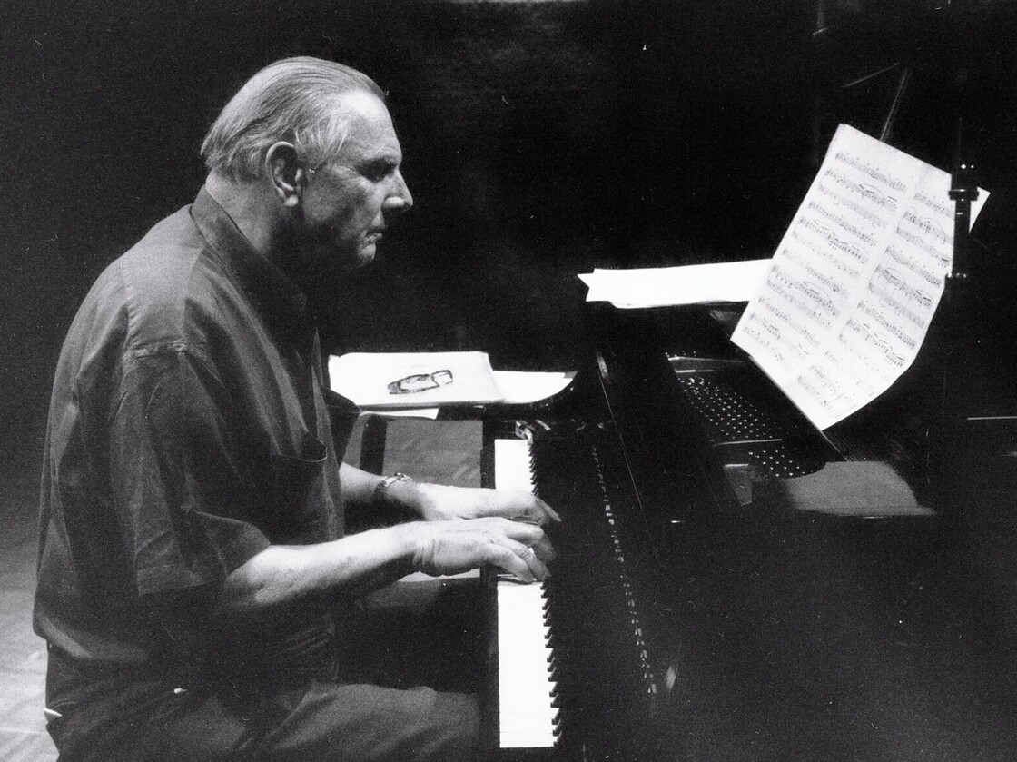Dave McKenna.