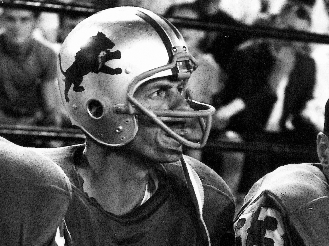 George Plimpton plays with the Detroit Lions in Plimpton! Starring George Plimpton As Himself.
