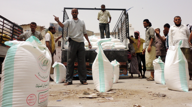 Displaced Yemenis receive food aid from the UN High Commissioner for Human Rights in the southern province of Abyan. While food is available in the country, many Yemenis cannot afford to buy it. About 10 million people are going hungry, aid groups say. Displaced Yemenis receive food aid from the UN High Commissioner for Human Rights in the southern province of Abyan. While food is available in the country, many Yemenis cannot afford to buy it. About 10 million people are going hungry, aid groups say.
