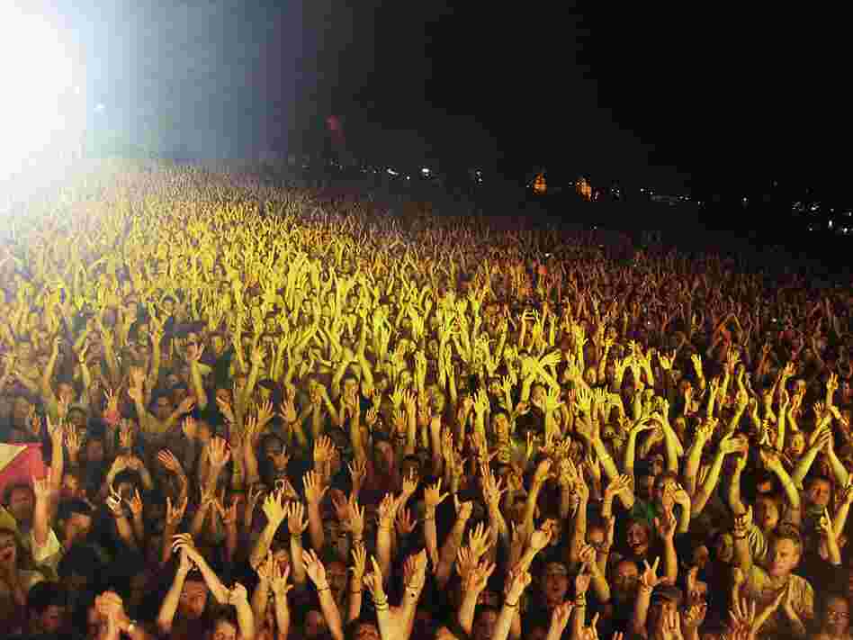 Lausanne: "A sea of people. I particularly like how the form of the crowd reflects the topography."