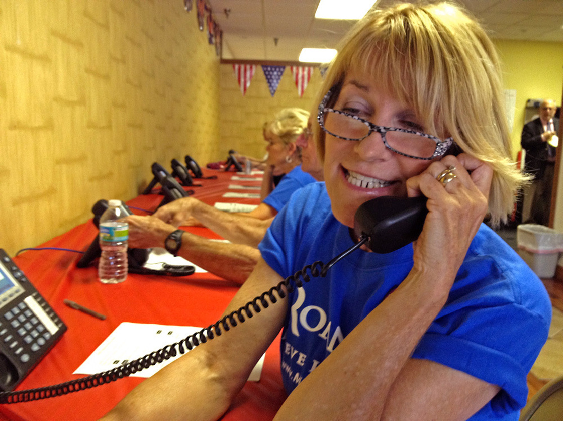 Barbie Snavely works at the Republicans' phone bank in Orange County, Fla.